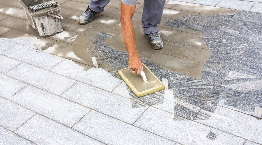 Professional gutter cleaning in Keaau, HI